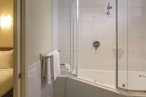 Lake Inn Ballarat - Lennox Head Accommodation 12