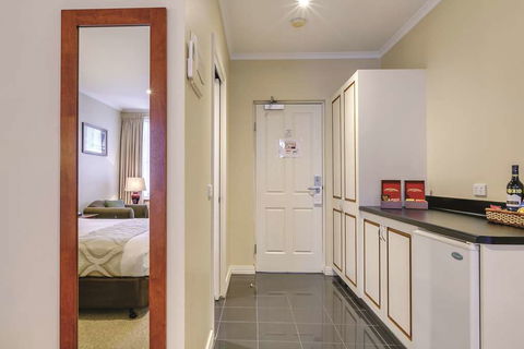 Lake Inn Ballarat - Lennox Head Accommodation 15