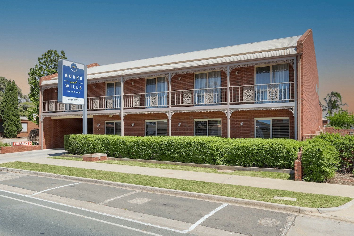 Boundary Bend VIC Lennox Head Accommodation
