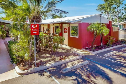 Econo Lodge Karratha - Lennox Head Accommodation 3