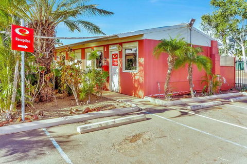Econo Lodge Karratha - Lennox Head Accommodation 4
