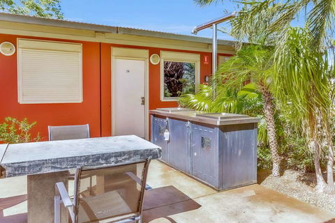 Econo Lodge Karratha - Lennox Head Accommodation 15