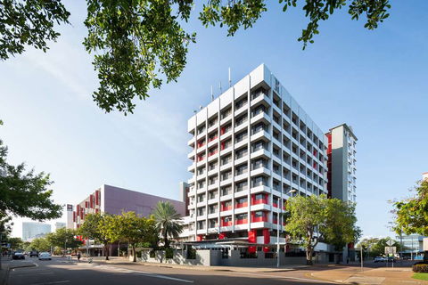H On Smith Hotel - Lennox Head Accommodation 1