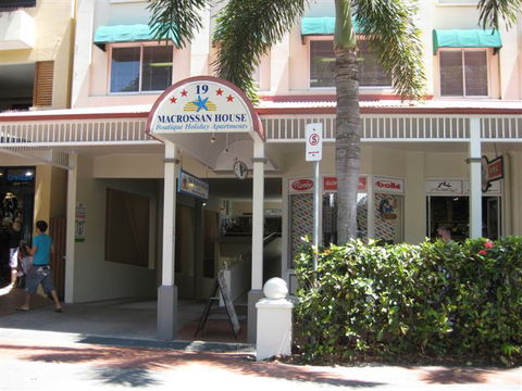 Macrossan House Boutique Holidays Apts - Lennox Head Accommodation 1