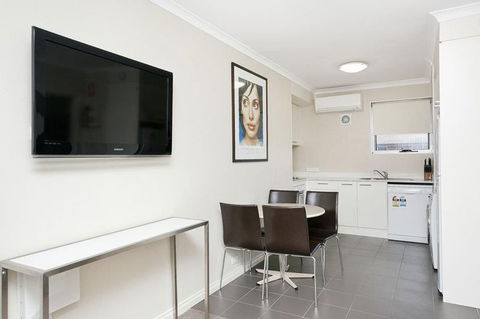 Forrest Hotel & Apartments - Lennox Head Accommodation 2