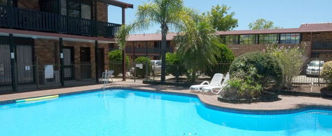 Maclin Lodge - Lennox Head Accommodation 1