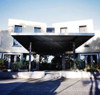 Golden Pebble Hotel - Lennox Head Accommodation