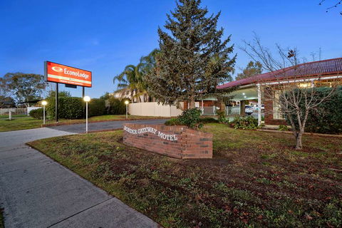 Econo Lodge Border Gateway Wodonga - Lennox Head Accommodation 4