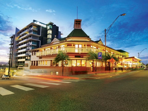 Oaks Grand Gladstone - Lennox Head Accommodation 0