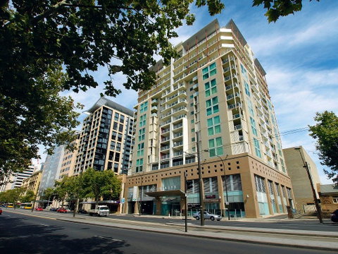 Oaks Embassy - Lennox Head Accommodation 0