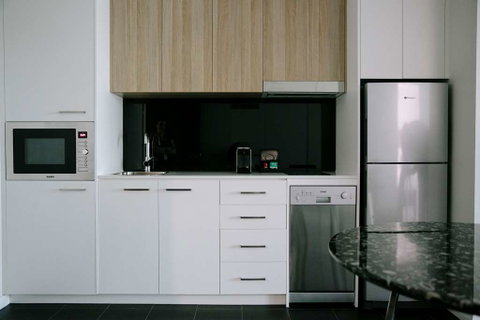 Avenue Hotel Canberra - Lennox Head Accommodation 7
