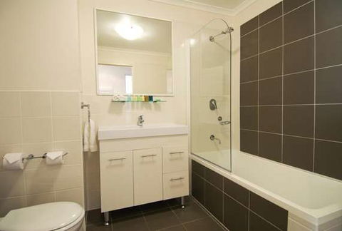 Mantra Wollongong - Lennox Head Accommodation 1