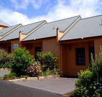 Meredith House and Mews - Lennox Head Accommodation