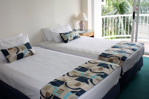 Alpha Sovereign Hotel Gold Coast - Lennox Head Accommodation 2