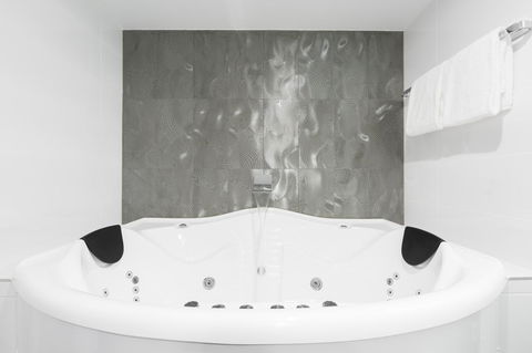 Avenue Hotel Canberra - Lennox Head Accommodation 19
