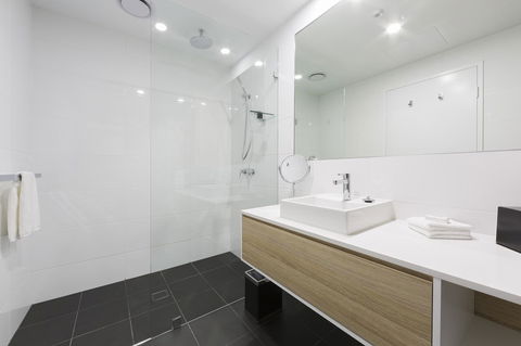 Avenue Hotel Canberra - Lennox Head Accommodation 29