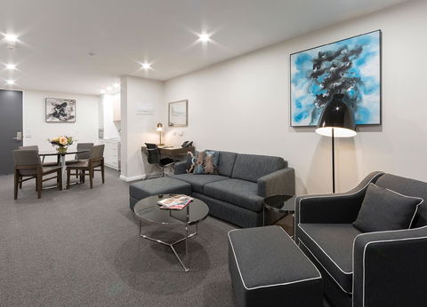Avenue Hotel Canberra - Lennox Head Accommodation 2