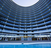 Accommodate Canberra - Manhattan on the Park - Lennox Head Accommodation