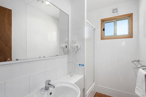 Port Broughton Tourist Park - Lennox Head Accommodation 22