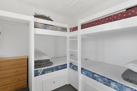 Port Broughton Tourist Park - Lennox Head Accommodation 40