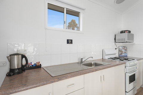 Port Broughton Tourist Park - Lennox Head Accommodation 39