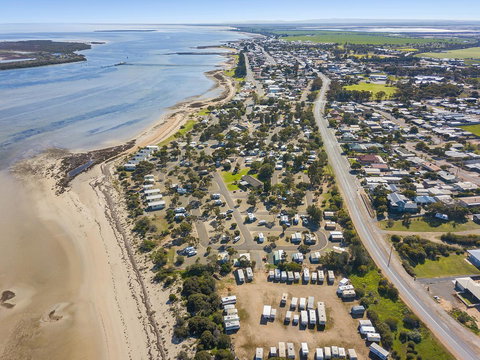 Port Broughton Tourist Park - Lennox Head Accommodation 0