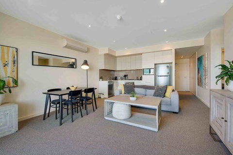 Port Adelaide Executive Waterfront Apartment - Lennox Head Accommodation 10