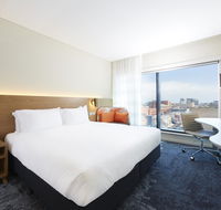 Holiday Inn Express Adelaide City Centre - Lennox Head Accommodation