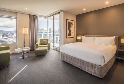 Pullman Adelaide - Lennox Head Accommodation 5