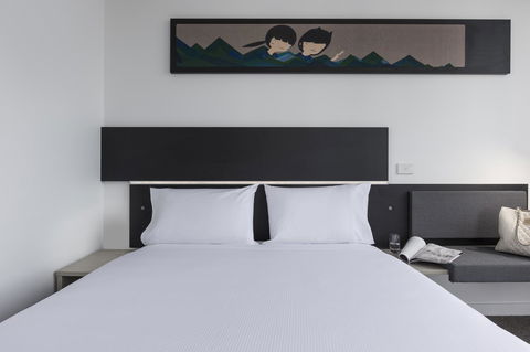 Ibis Adelaide - Lennox Head Accommodation 3