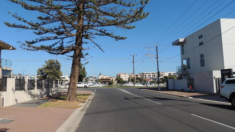 Glenelg - Marina Retreat - Lennox Head Accommodation 6
