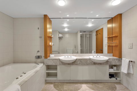 Stamford Plaza Adelaide - Lennox Head Accommodation 20