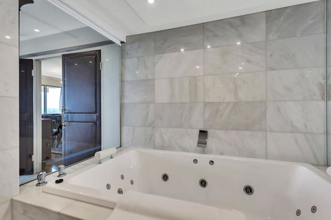 Stamford Plaza Adelaide - Lennox Head Accommodation 40