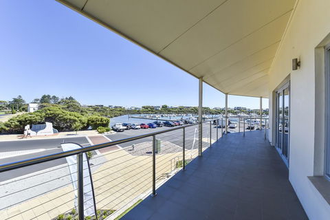 Aloha Waterfront Properties - Lennox Head Accommodation 10