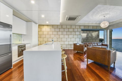 Aloha Waterfront Properties - Lennox Head Accommodation 22