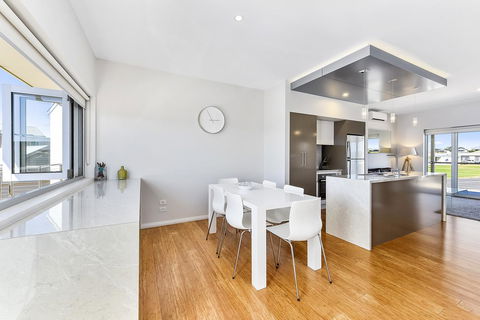 Aloha Waterfront Properties - Lennox Head Accommodation 28