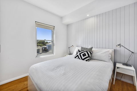 Aloha Waterfront Properties - Lennox Head Accommodation 19