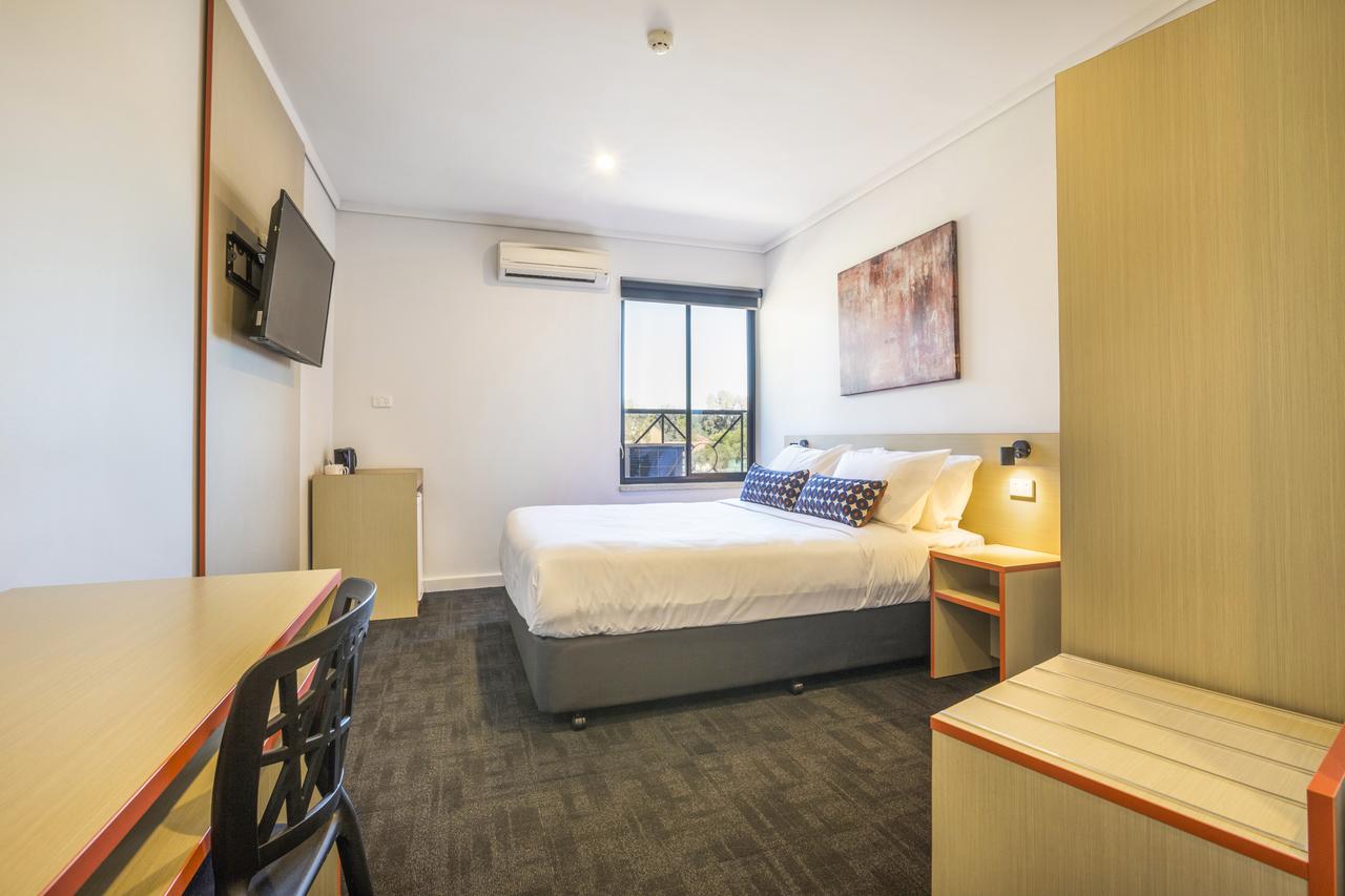 Elizabeth SA Lennox Head Accommodation