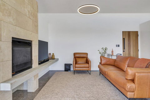 Shadow Creek McLaren Vale - Lennox Head Accommodation 11