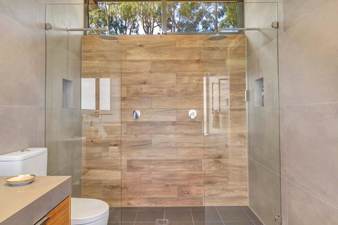 Shadow Creek McLaren Vale - Lennox Head Accommodation 15