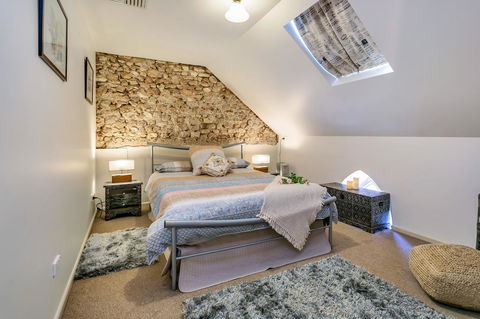 \'THE CHURCH\' Guest Home, Gawler Barossa Region - Lennox Head Accommodation 9