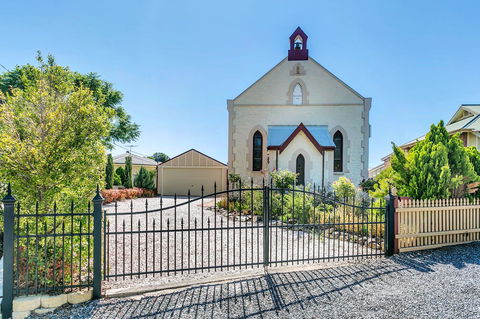 \'THE CHURCH\' Guest Home, Gawler Barossa Region - Lennox Head Accommodation 0