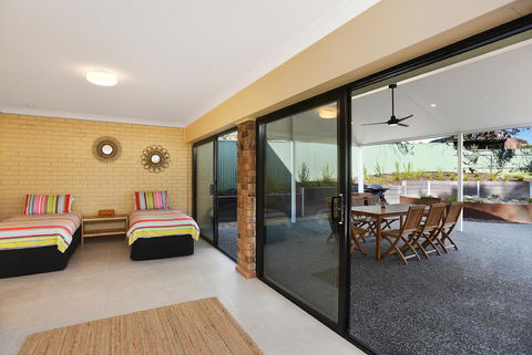 Port Of Call - Port Willunga - C21 SouthCoast Holidays - Lennox Head Accommodation 22