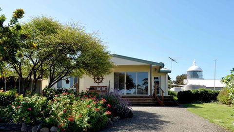 Admirals Inn - Lennox Head Accommodation 3