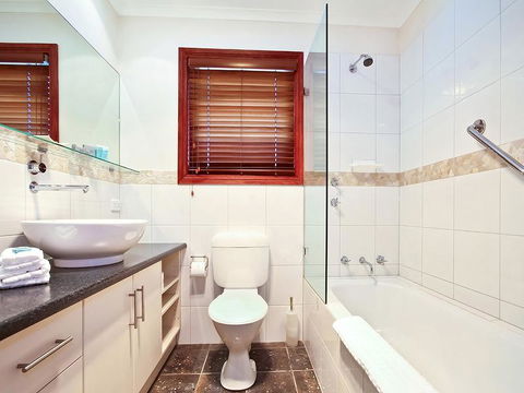 Wine And Roses Bed And Breakfast - Lennox Head Accommodation 1