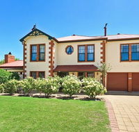 Wine and Roses Bed and Breakfast - Lennox Head Accommodation