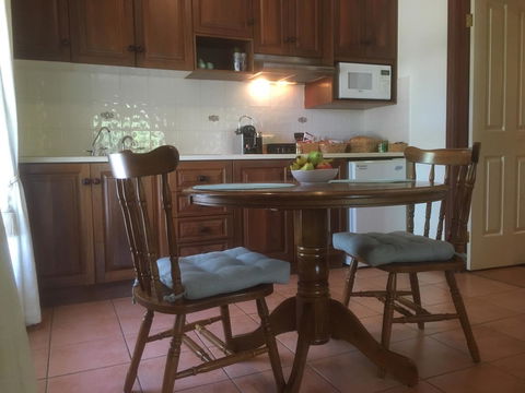 Wine And Roses Bed And Breakfast - Lennox Head Accommodation 2