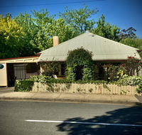 Oats Cottage - Lennox Head Accommodation