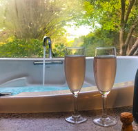 Adelaide Hills Retreats - Lennox Head Accommodation