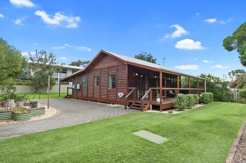 The Log Cabin - 47 Jetty Road - Lennox Head Accommodation 13